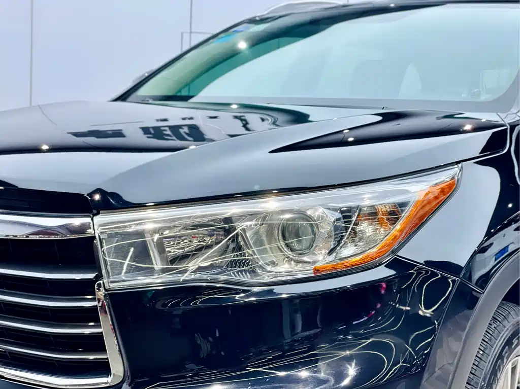 TOYOTA HIGHLANDER 2015