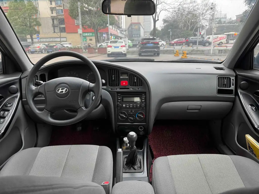 HYUNDAI ELANTRA 2011