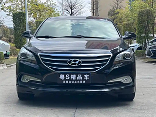 HYUNDAI MISTRA 2014