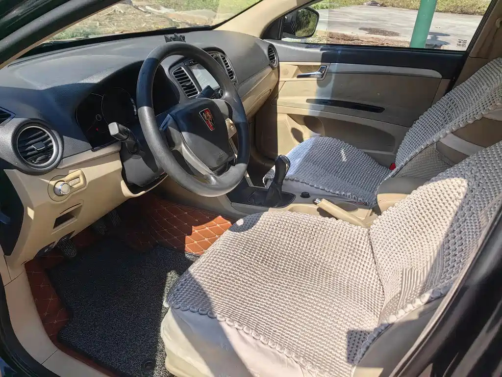 ROEWE 350 2015