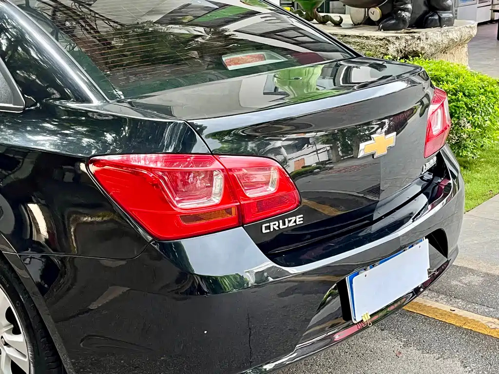 CHEVROLET CRUZE 2015