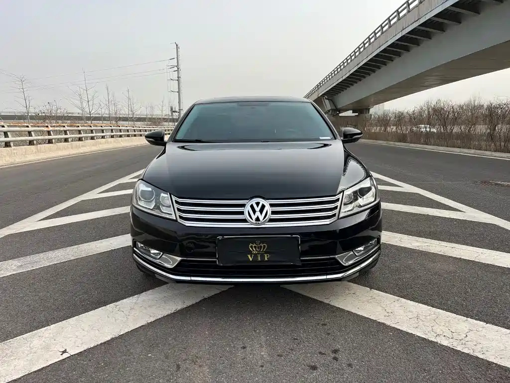 VOLKSWAGEN MAGOTAN 2015