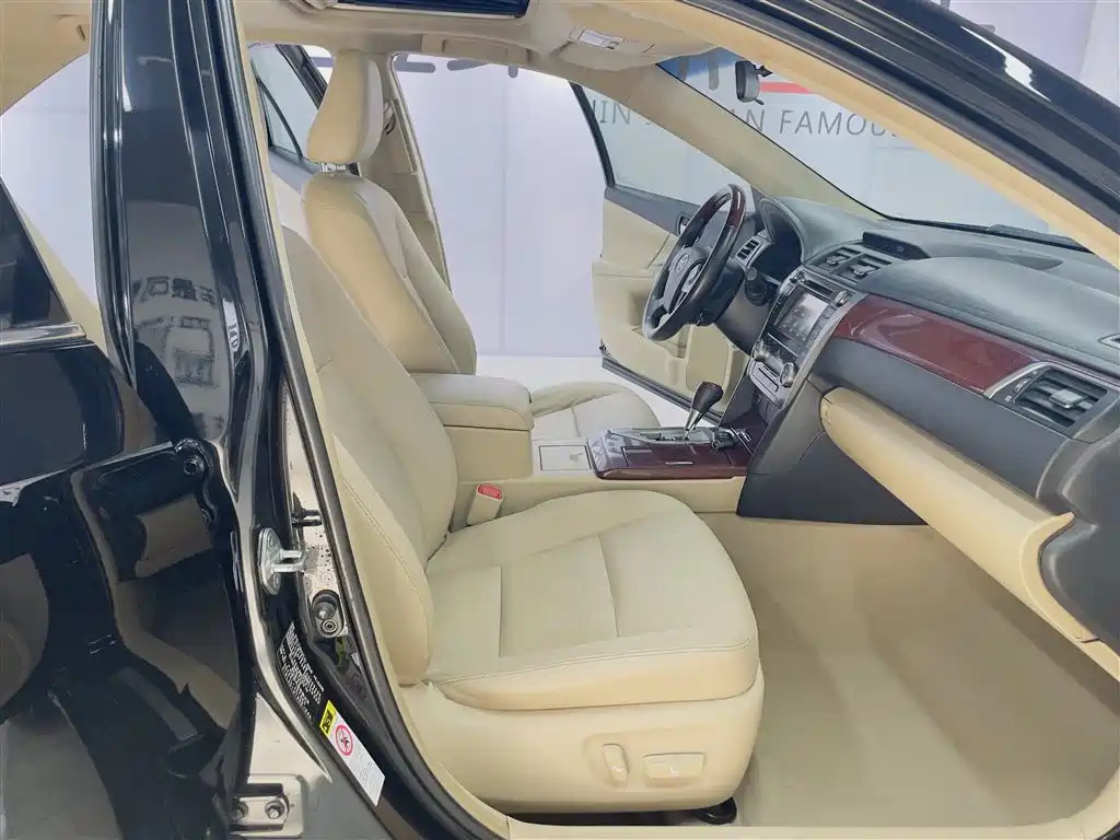 TOYOTA CAMRY 2013