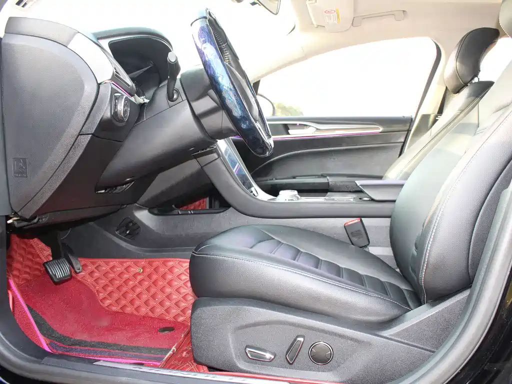 FORD MONDEO 2021