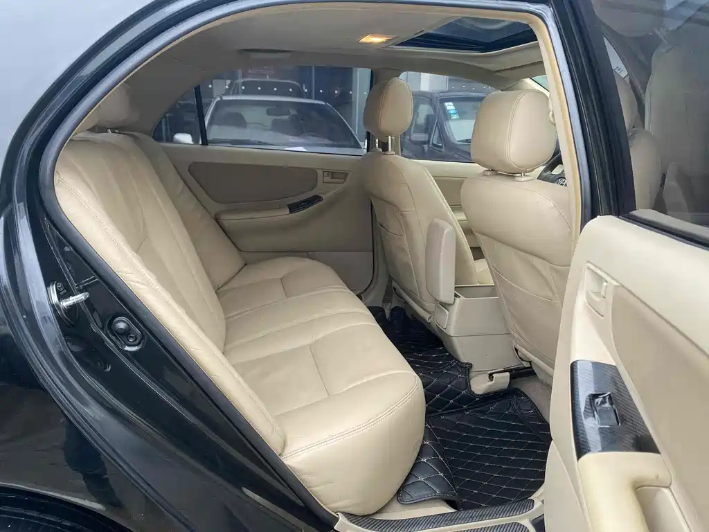 TOYOTA COROLLA 2015