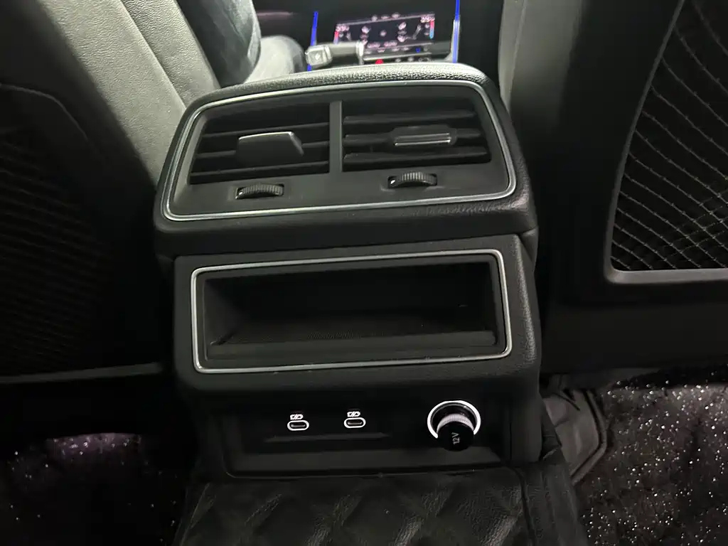 AUDI A6L 2023