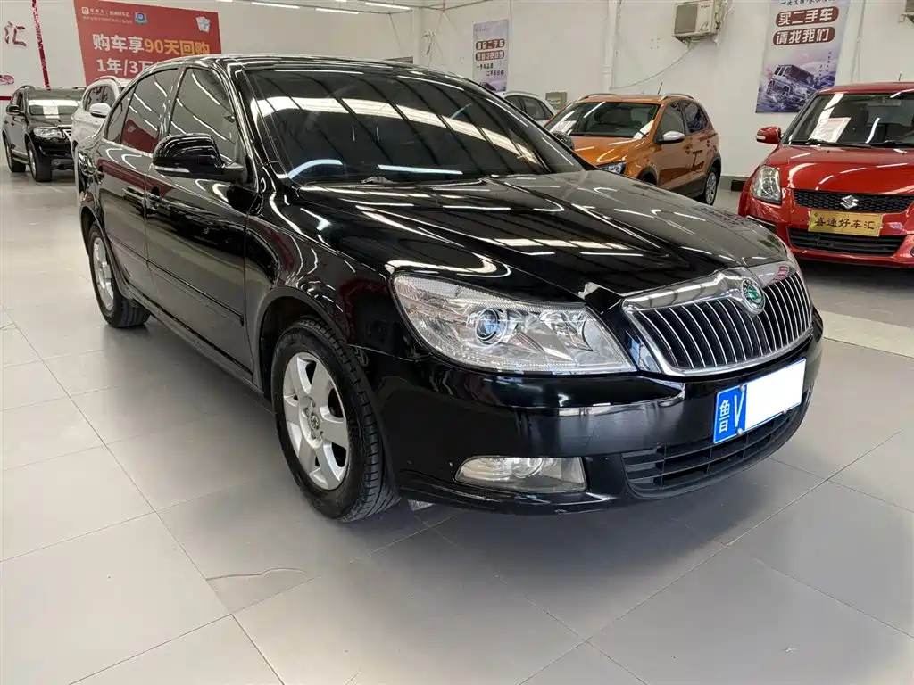 SKODA OCTAVIA 2012