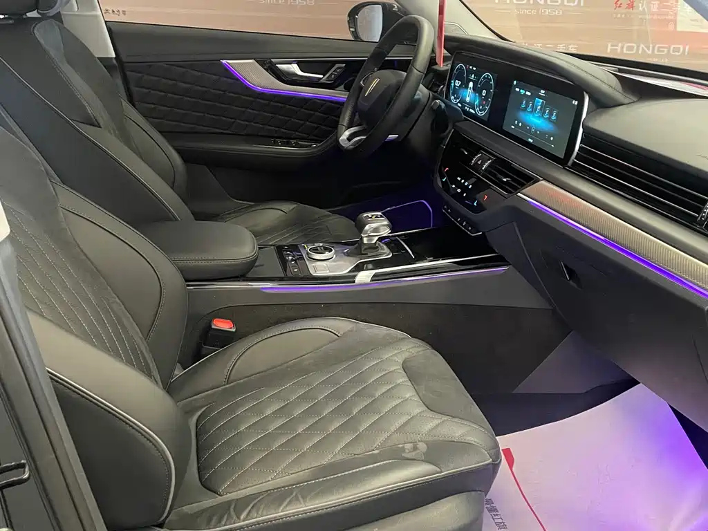HONGQI HS5 2023