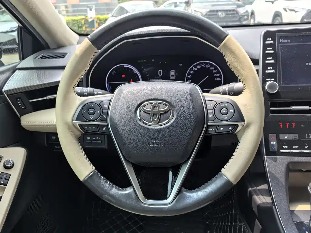 TOYOTA AVALON 2020