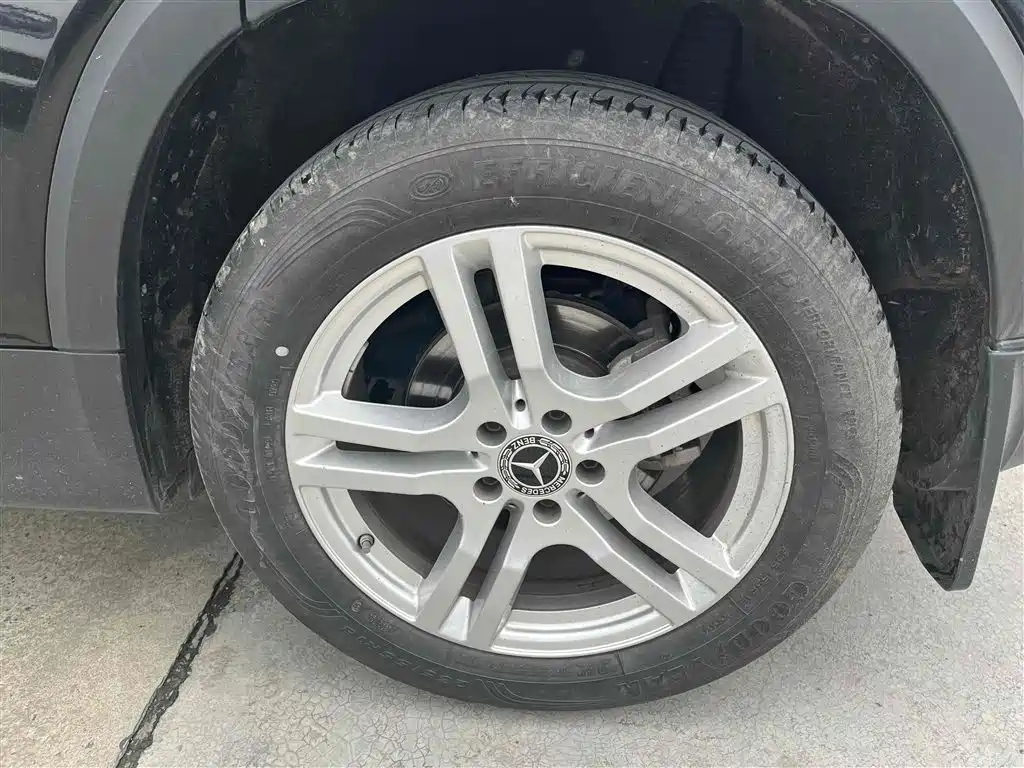 MERCEDES BENZ GLB 2020