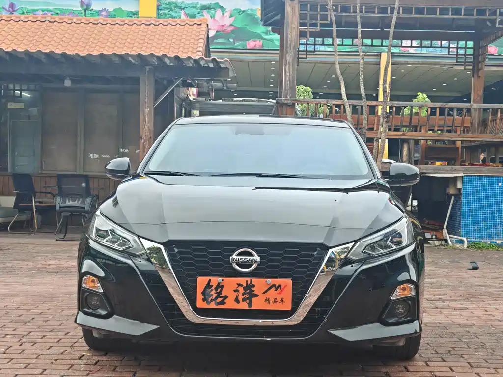 NISSAN TEANA 2022