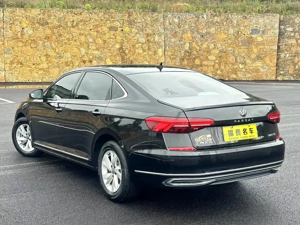 VOLKSWAGEN PASSAT 2020