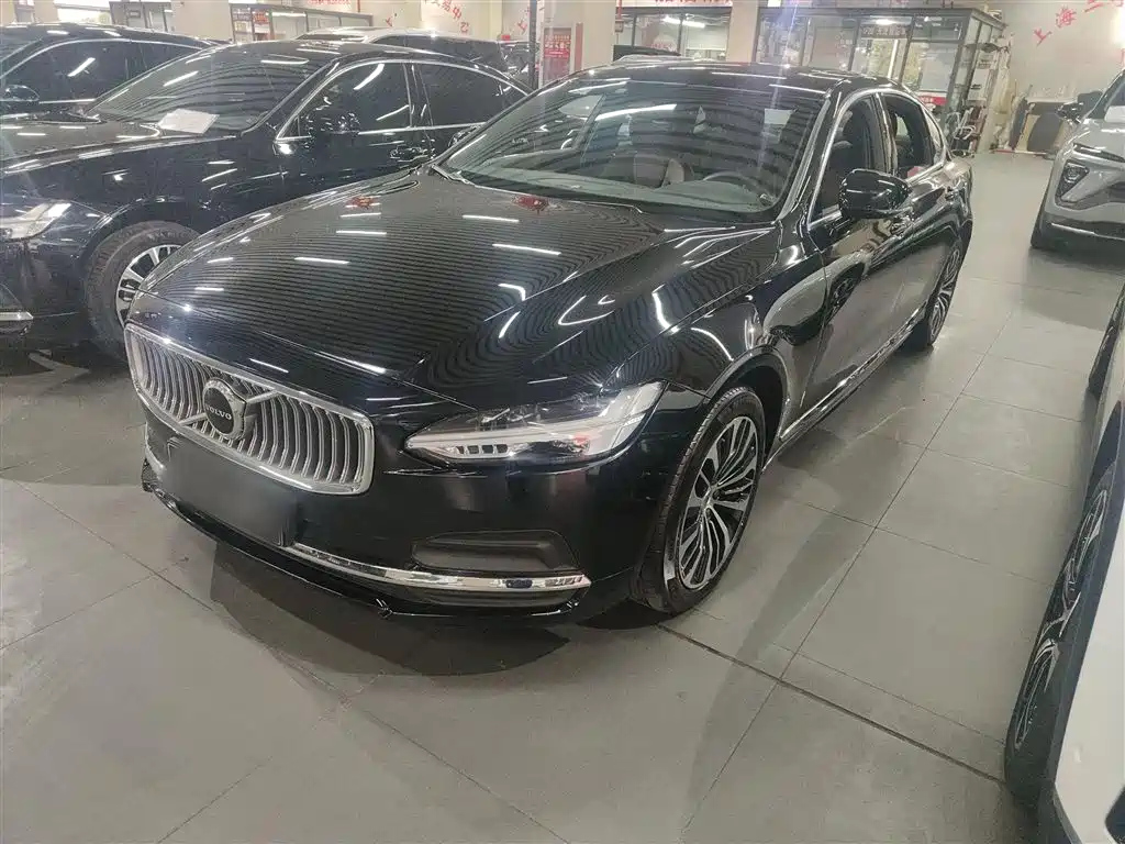 VOLVO S90 2024