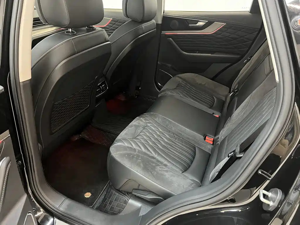 HONGQI HS5 2022