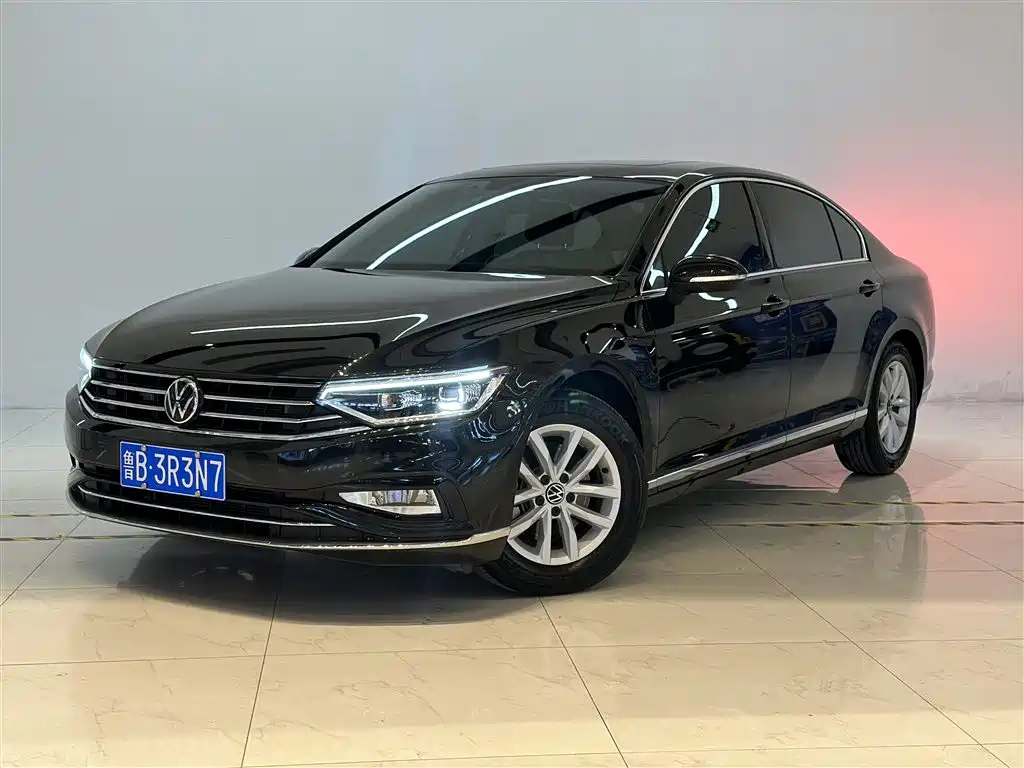 VOLKSWAGEN MAGOTAN 2022