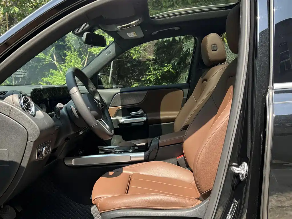 MERCEDES BENZ GLB 2021