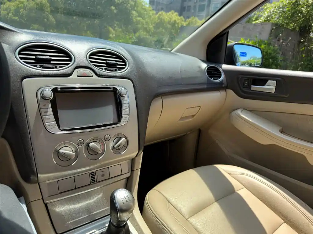 FORD FOCUS 2013