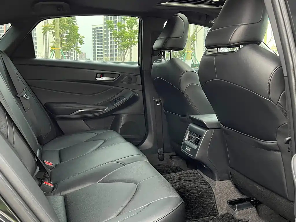 TOYOTA AVALON 2022