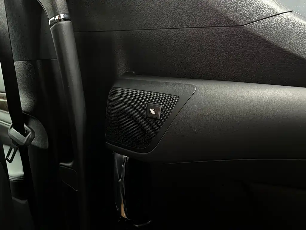 TOYOTA ALPHARD 2020