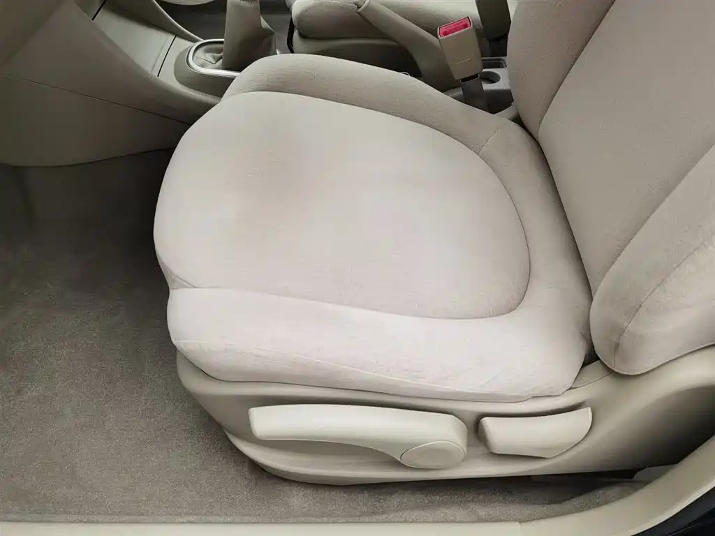NISSAN SYLPHY 2018