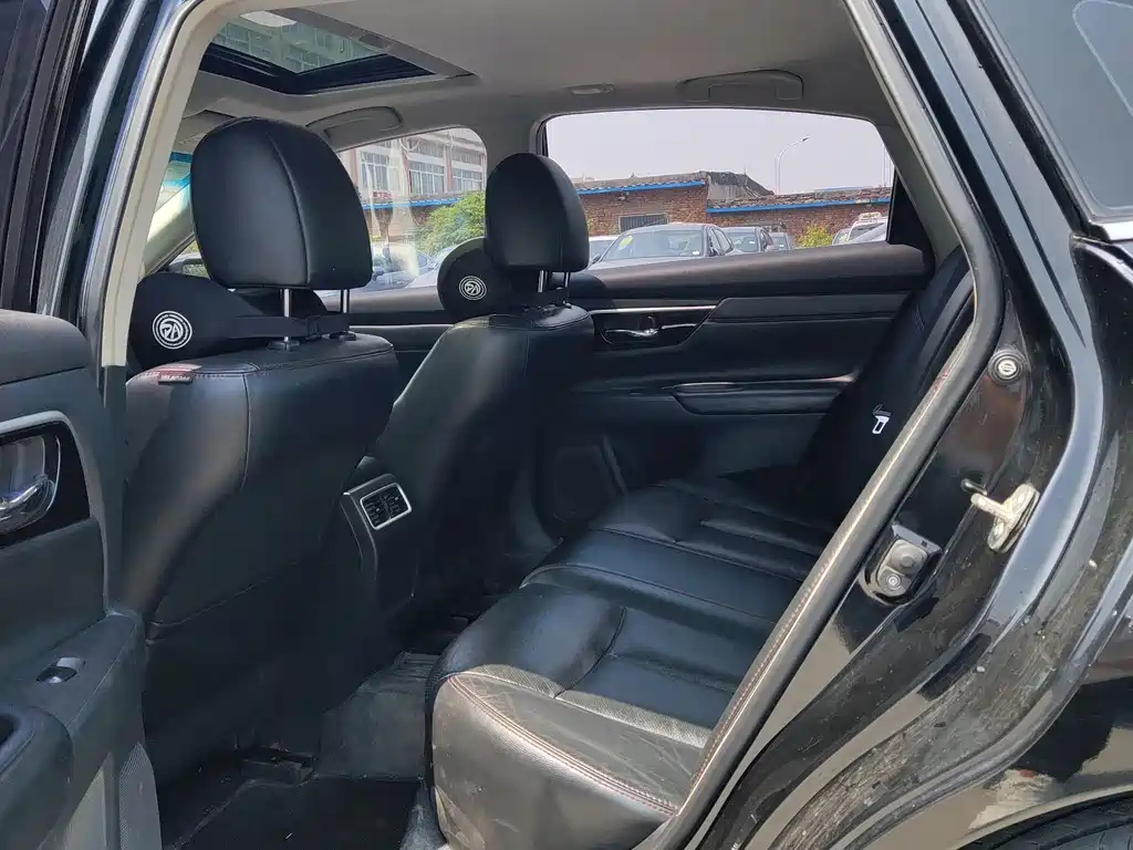 NISSAN TEANA 2018