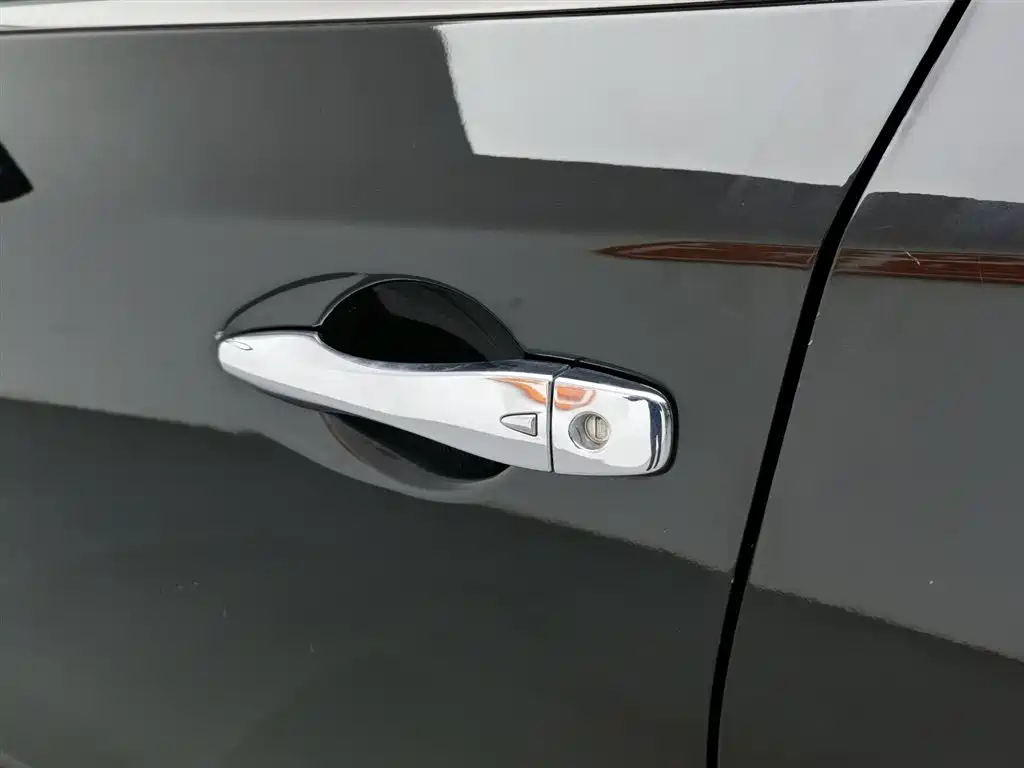 NISSAN TEANA 2018