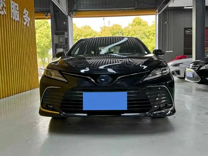 TOYOTA CAMRY 2021