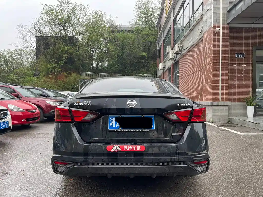 NISSAN TEANA 2021