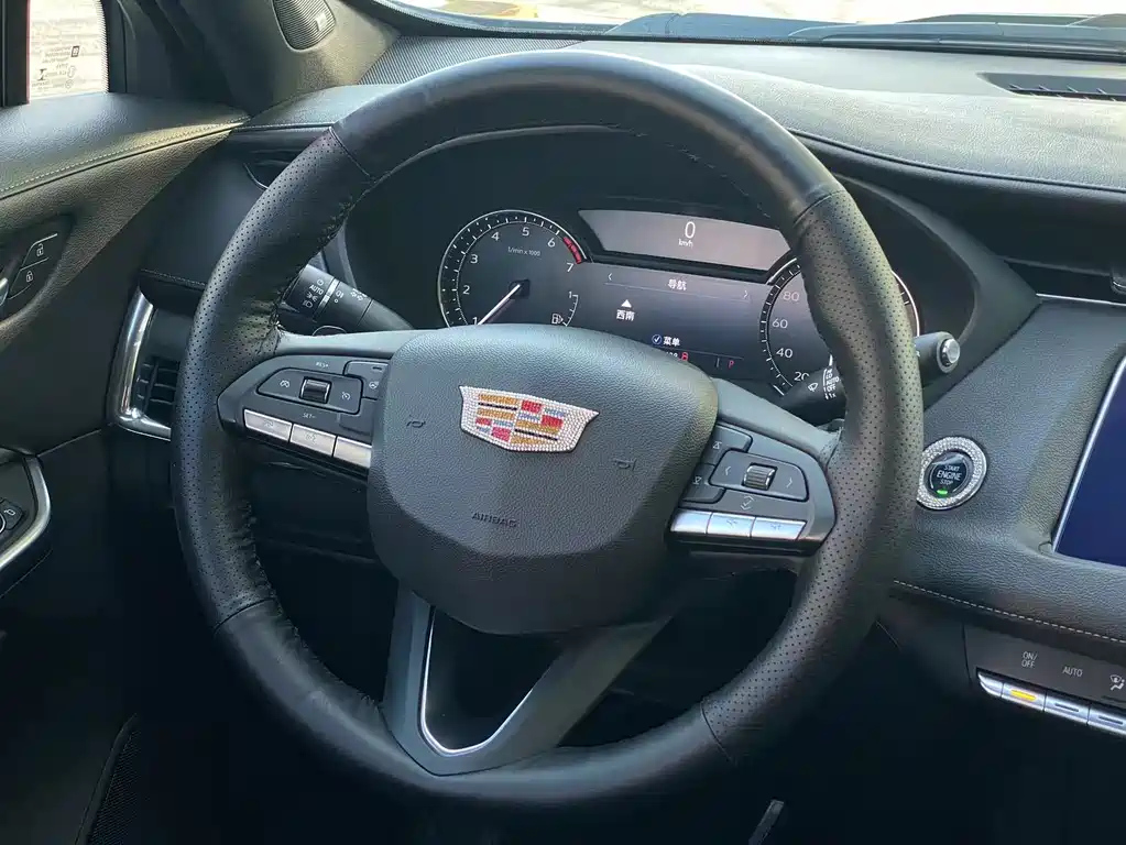 CADILLAC XT4 2021
