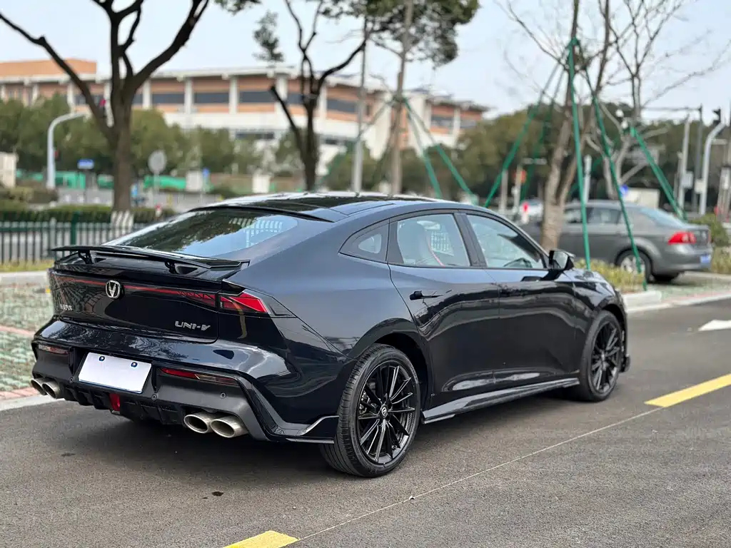 CHANGAN UNI-V 2023