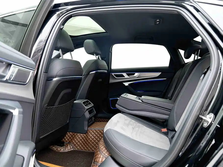 AUDI A6L 2023