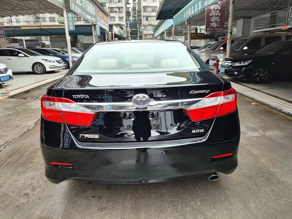 TOYOTA CAMRY 2013