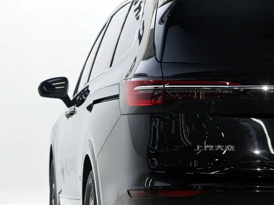 VOLKSWAGEN VILORAN 2022