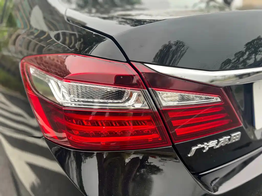 HONDA ACCORD 2018