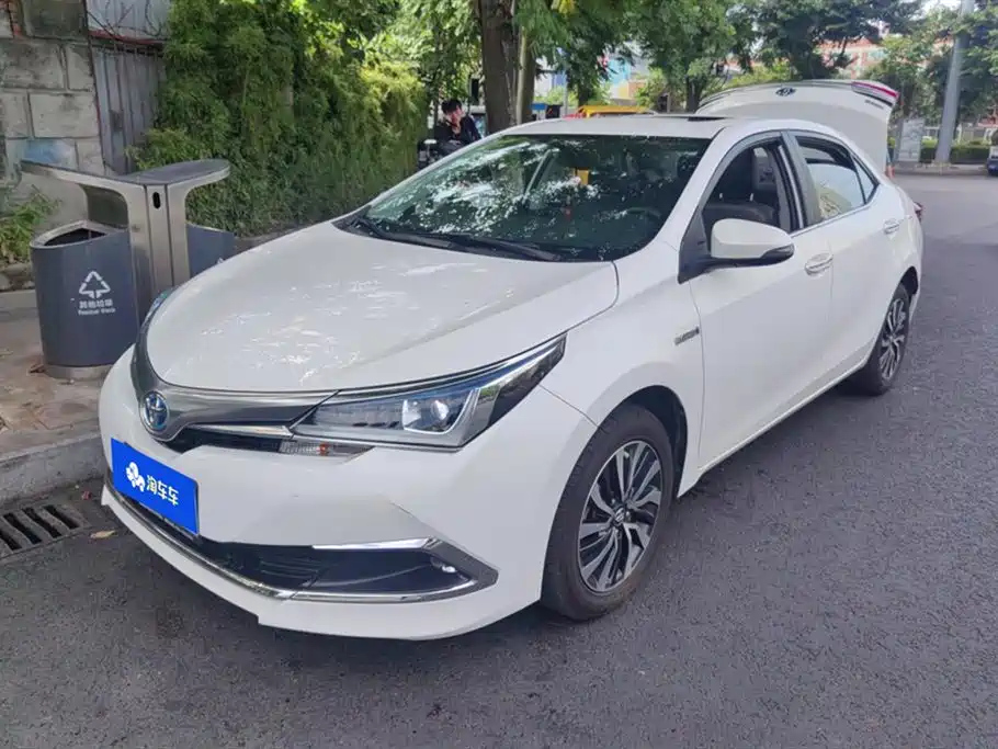 TOYOTA COROLLA 2017