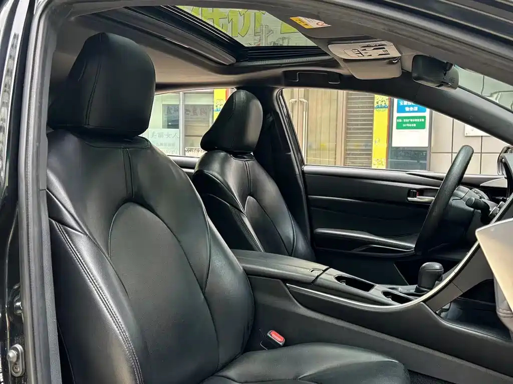 TOYOTA AVALON 2020