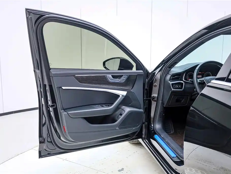 AUDI A6L 2023