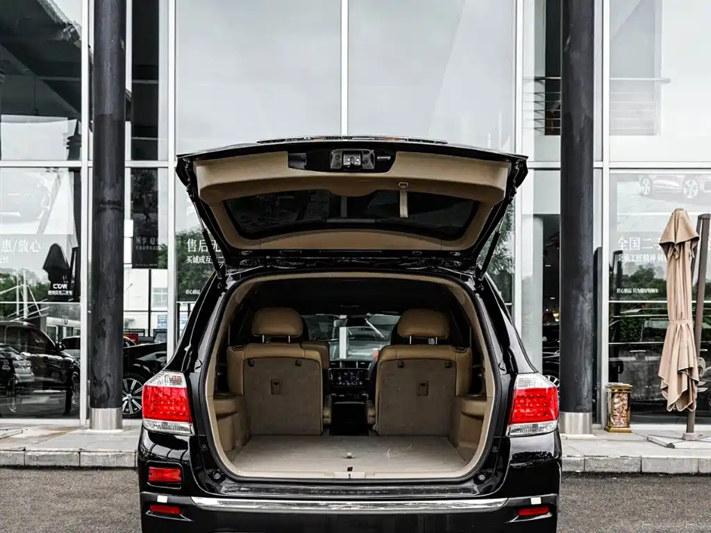 TOYOTA HIGHLANDER 2015