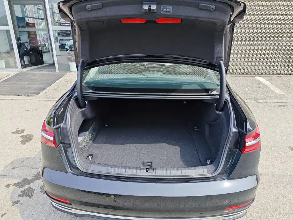 AUDI A6L 2023
