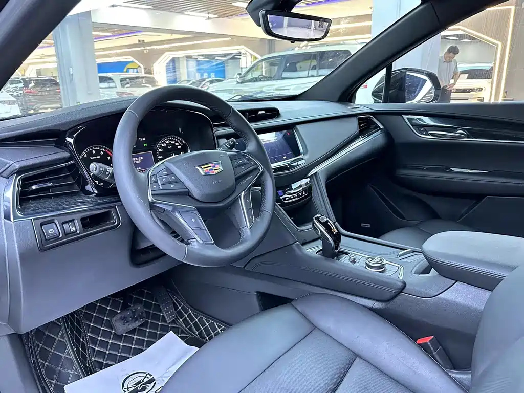 CADILLAC XT5 2020