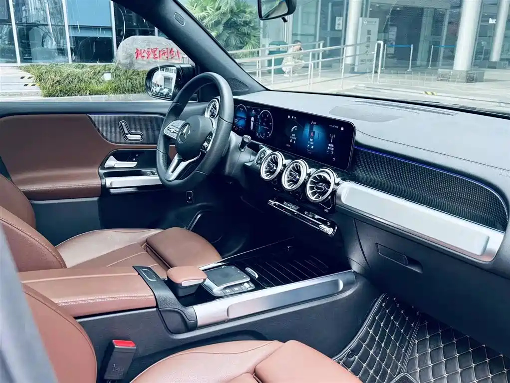 MERCEDES BENZ GLB 2022
