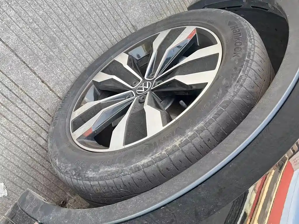 VOLKSWAGEN TIGUAN L 2022