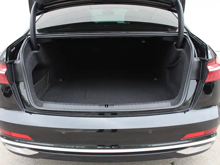 AUDI A6L 2023