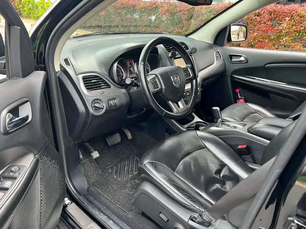 DODGE JCUV 2017