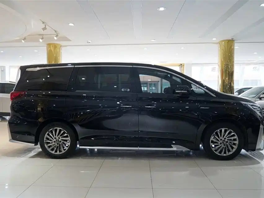 TRUMPCHI M8 2022