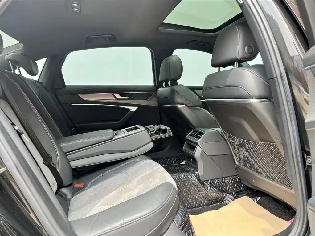AUDI A6L 2021