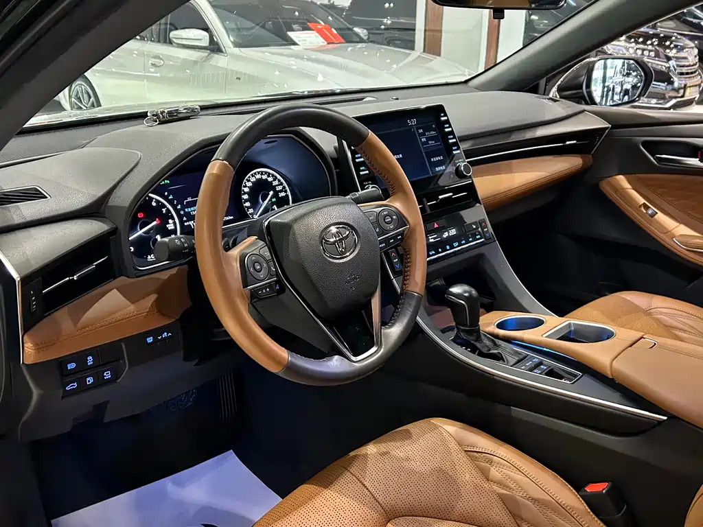 TOYOTA AVALON 2022