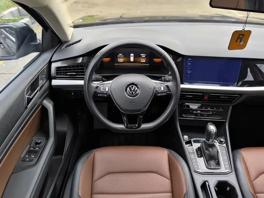VOLKSWAGEN LAVIDA 2021