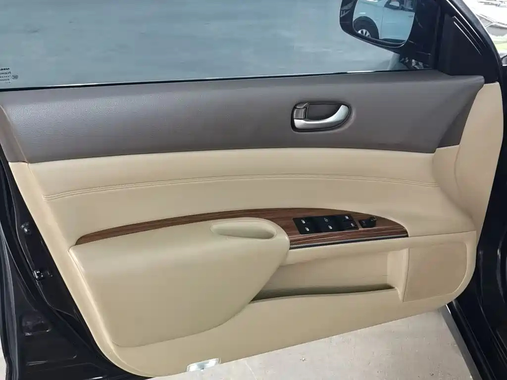 NISSAN TEANA 2012