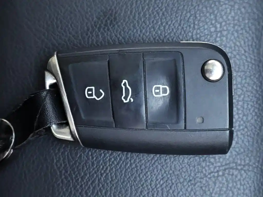 VOLKSWAGEN TIGUAN L 2021